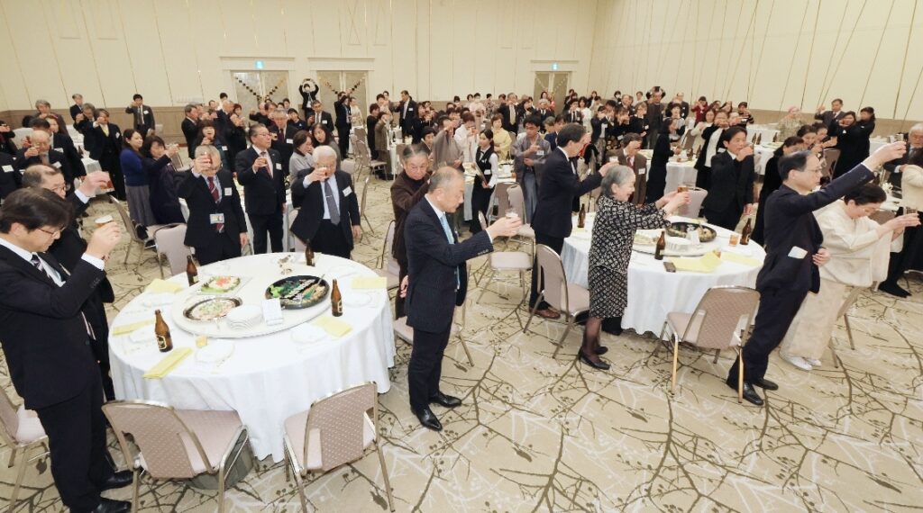 大分県内の芸術文化関係者ら150人が交流　「文化を語る夕べ」活動や抱負語り合う - 大分のニュースなら 大分合同新聞プレミアムオンライン Gate