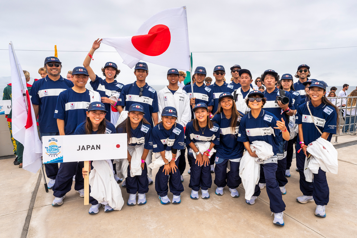 JPN_Team_ph_Sean_Evans_ph