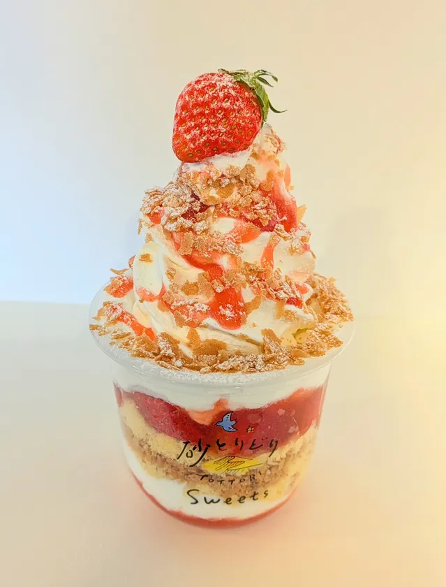 砂パフェ　いちご