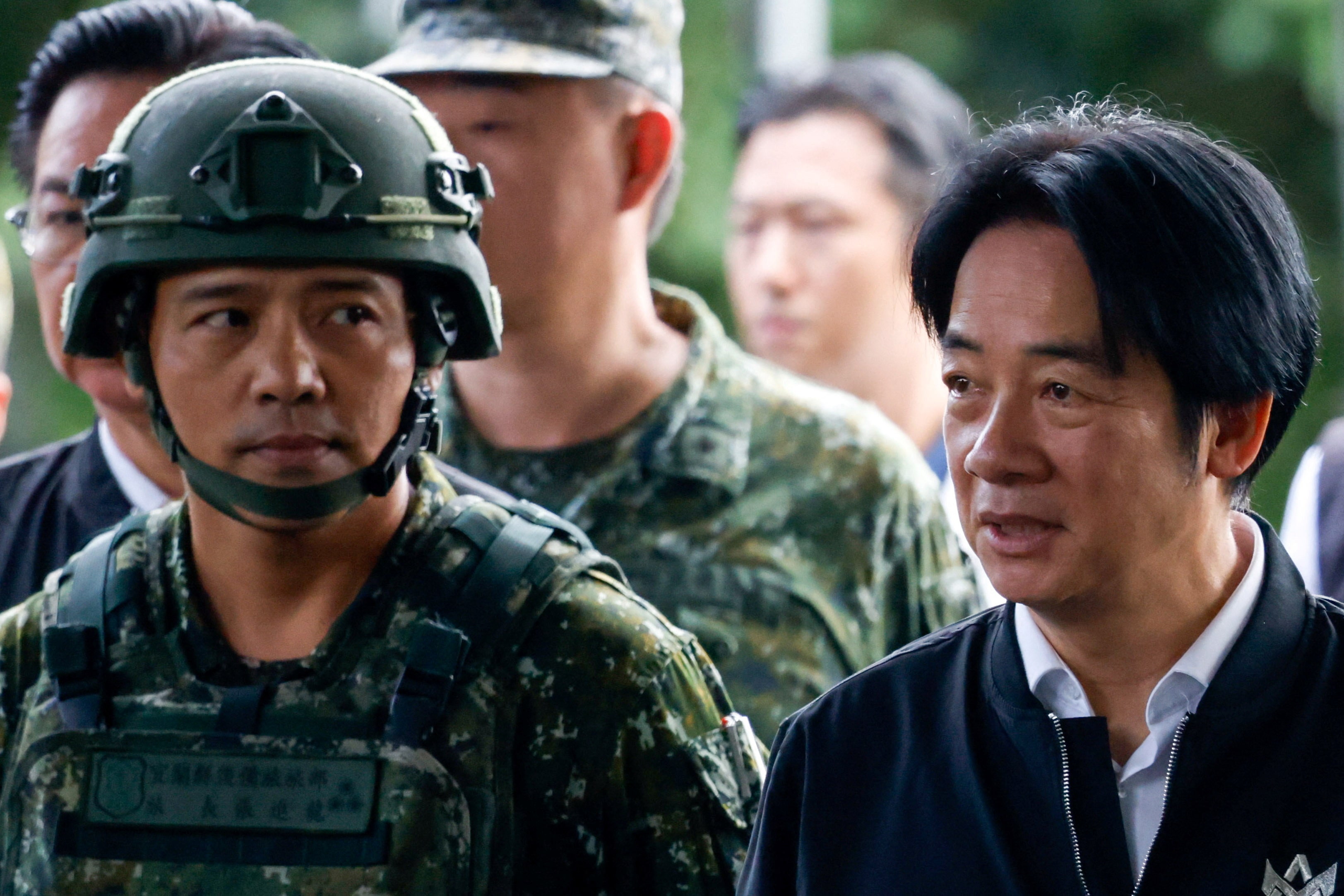 台湾安全保障に「妥協の余地ない」、頼総統が予備役視察