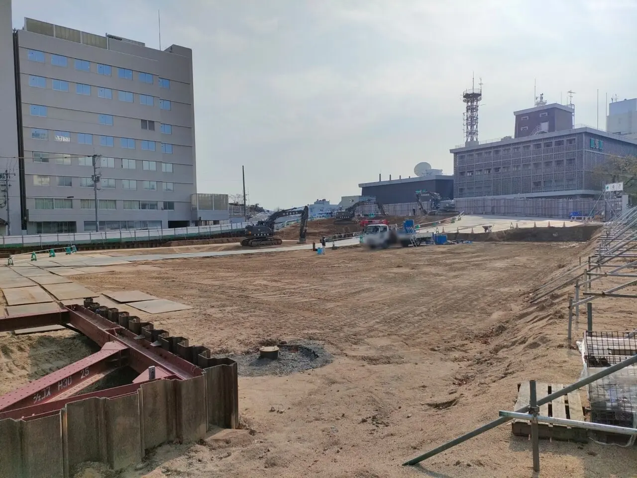 岡山市民会館跡地と西の丸周辺の現在の様子