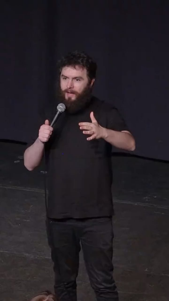 バレッタで英語でのスタンドアップを探している人がいるなら