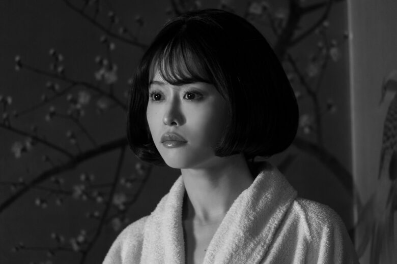 『星と月は天の穴』
(C)2025「星と月は天の穴」製作委員会
