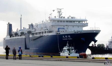 捕鯨母船が山口・下関に帰港　今年の操業終え