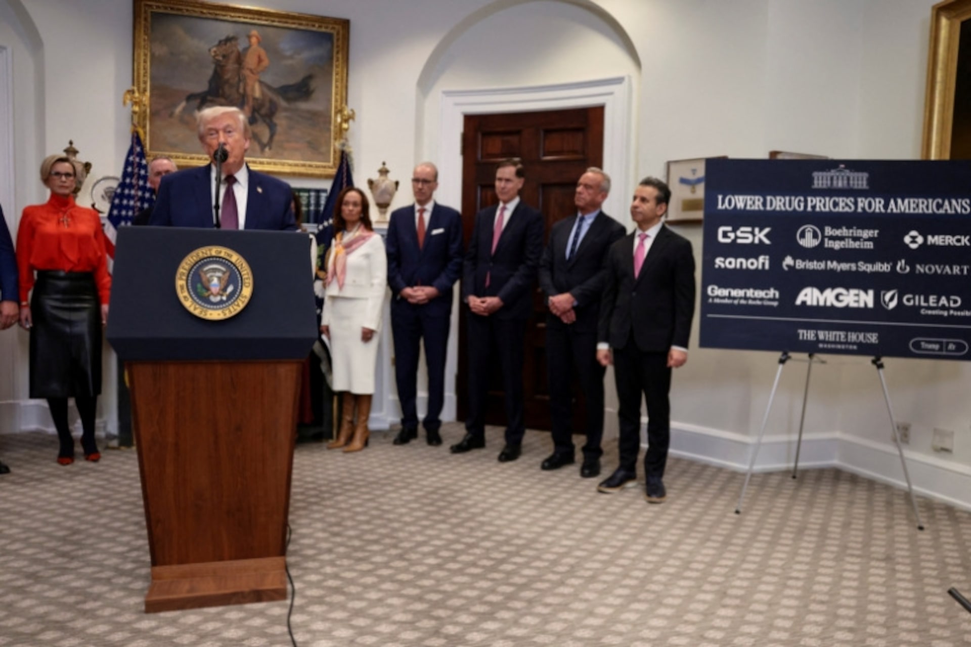 米政権、薬価引き下げでさらに9社と合意　17社中14社が同意