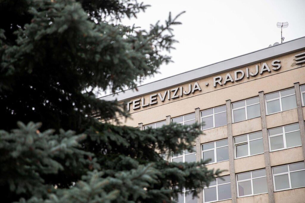 リトアニア社会科学センター：LRT法の改正は憲法に反する