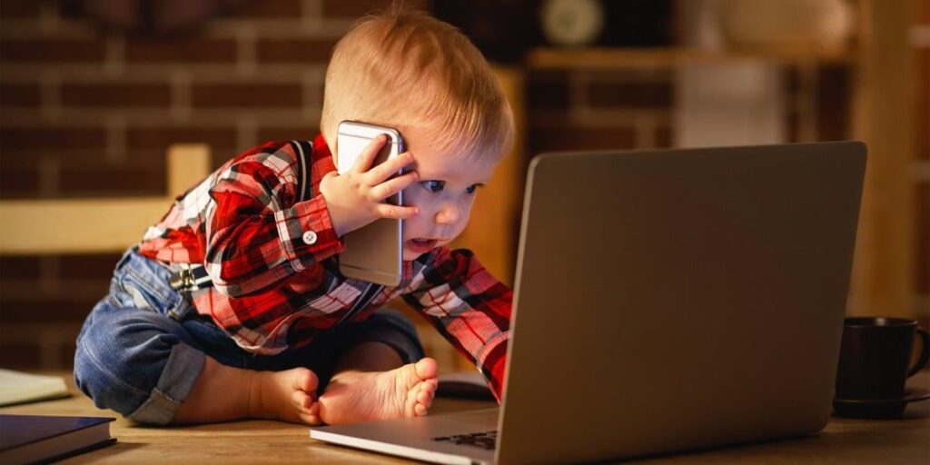 英国の若者の間でインターネットへの信頼が薄れつつある