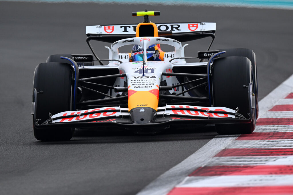 【タイム結果】2025年F1第24戦アブダビGP フリー走行1回目 – autosport web 岩佐歩夢(レーシングブルズ)