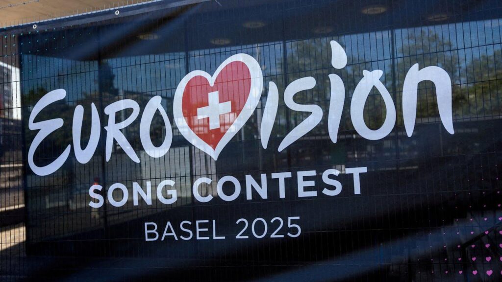 イスラエルはユーロビジョン（ESC）への参加を継続することが認められる。この決定を受けてスペイン、オランダ、アイルランド、スロベニアが撤退し、おそらく他の数カ国も撤退する予定だ。