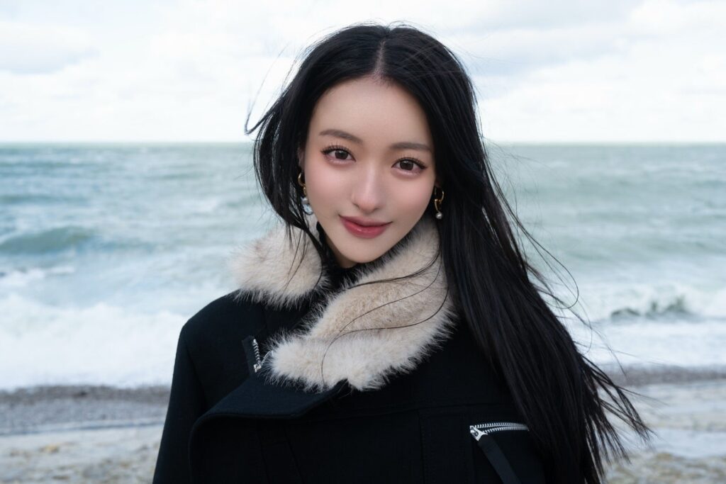 美女インフルエンサー・夏帆　フランス・オンフルール再訪　「一番好きな場所」で見せた笑顔 | 話題の投稿 | スポーツブル (スポブル)