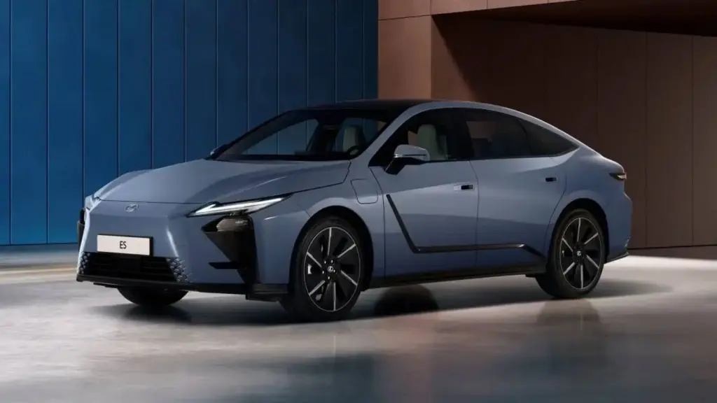 レクサスES EV、スペイン初導入へ——航続530kmと価格・装備の全貌、AWD/2WDの出力やLSS+4も解説