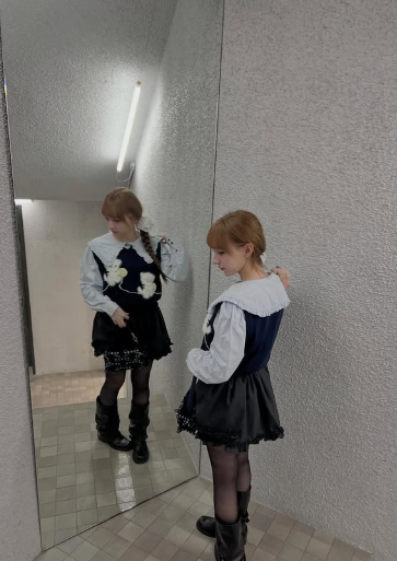 早瀬ノエル、初のソウルでオフ満喫　クリスマスムードの街に笑顔 | 話題の投稿 | スポーツブル (スポブル)