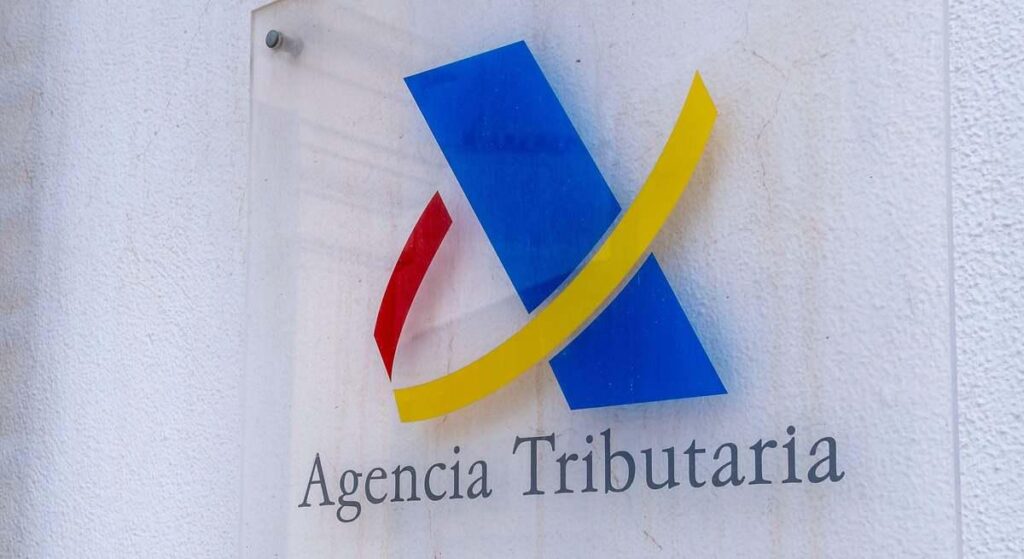 財務省はスペイン人がアンドラに居住しているふりをしたとして脱税容疑でスペイン人に罰金を科した