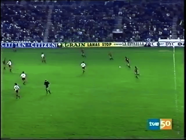 スペイン 12 - マルタ 1 (1983) の 42 年。