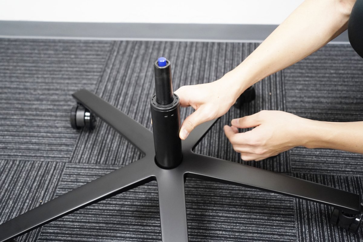 ゲーミングチェアといえばシリンダー