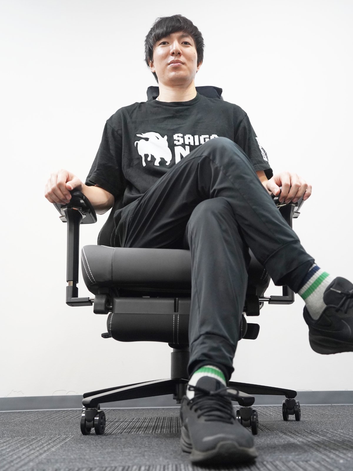 土下座アングル