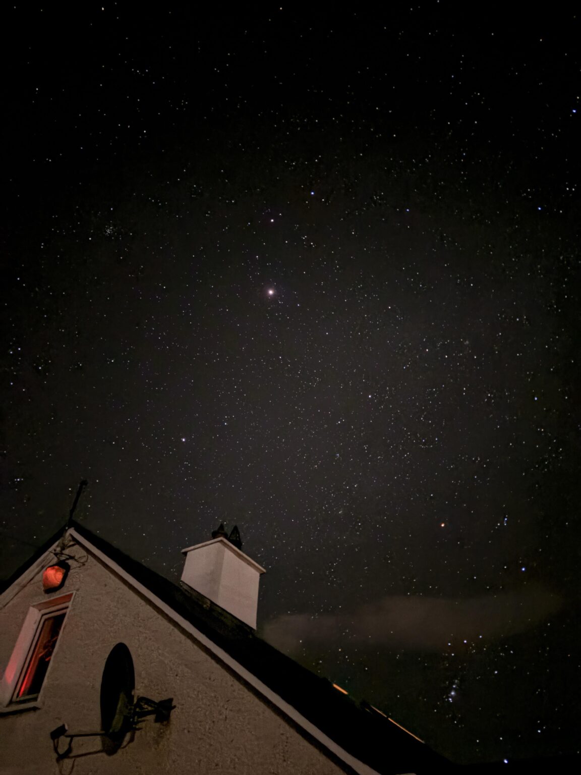 ドニゴールの実家で iPhone 17 で 10 秒間の長時間露光撮影