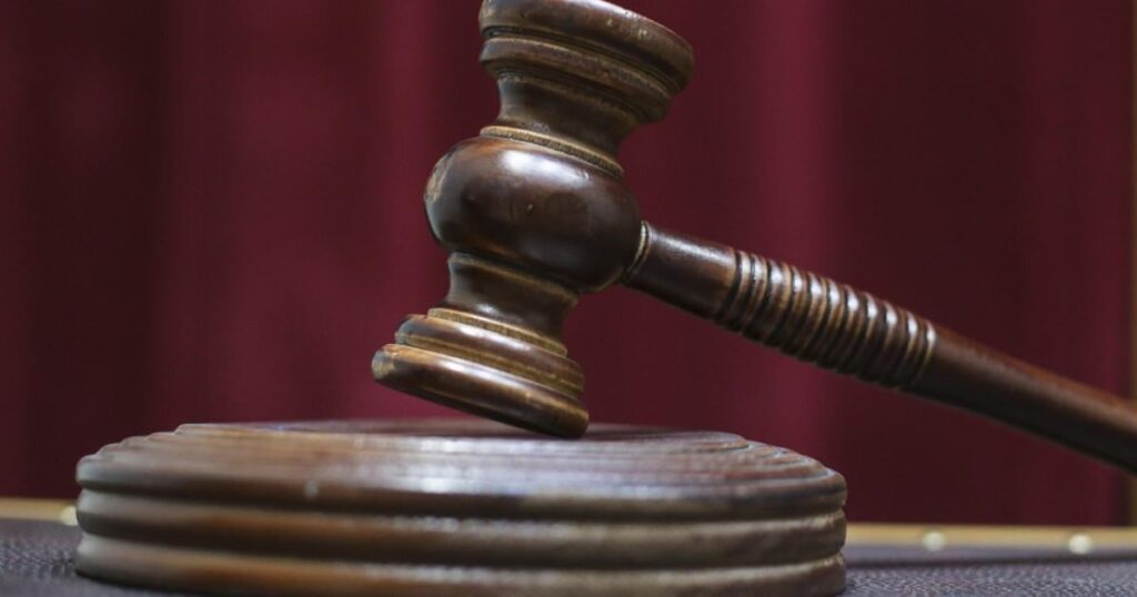 CCR会議の中止について法学教授「審議に出席しないことは自己辞任に等しい。4人はもはや投票できない」