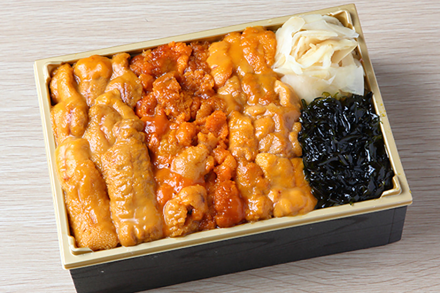 「うに専門店 世壱屋」のムラサキうに・バフンうに 食べ比べ弁当（1折4320円）は限定各日30個