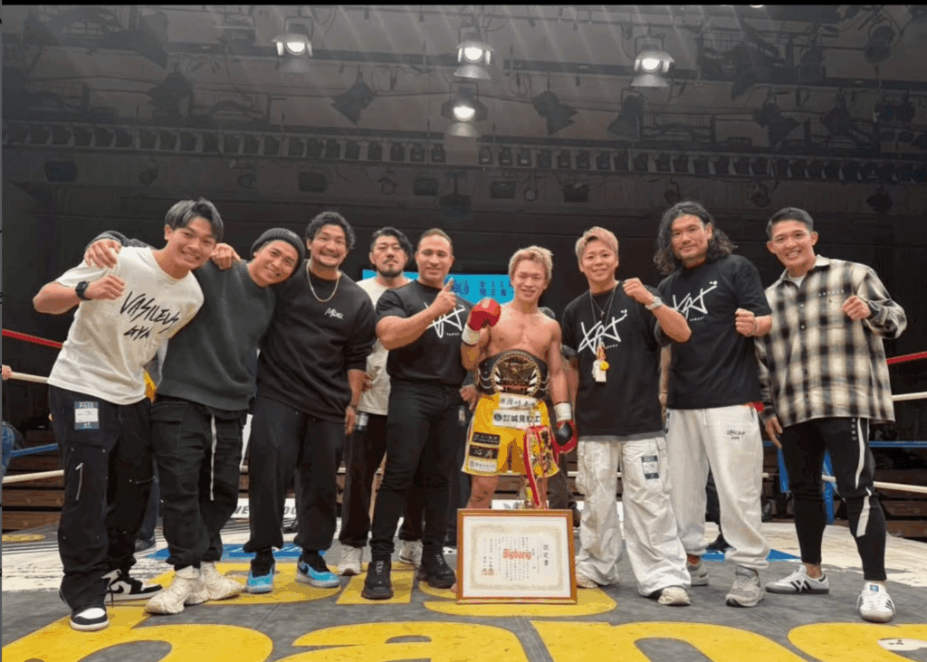 武尊、teamVASILEUS 2025年の試合納めを報告 | 話題の投稿 | スポーツブル (スポブル)