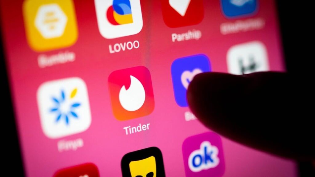 厳しいJ*B市場では、面接を受けるために出会い系アプリを使用する人々がいる