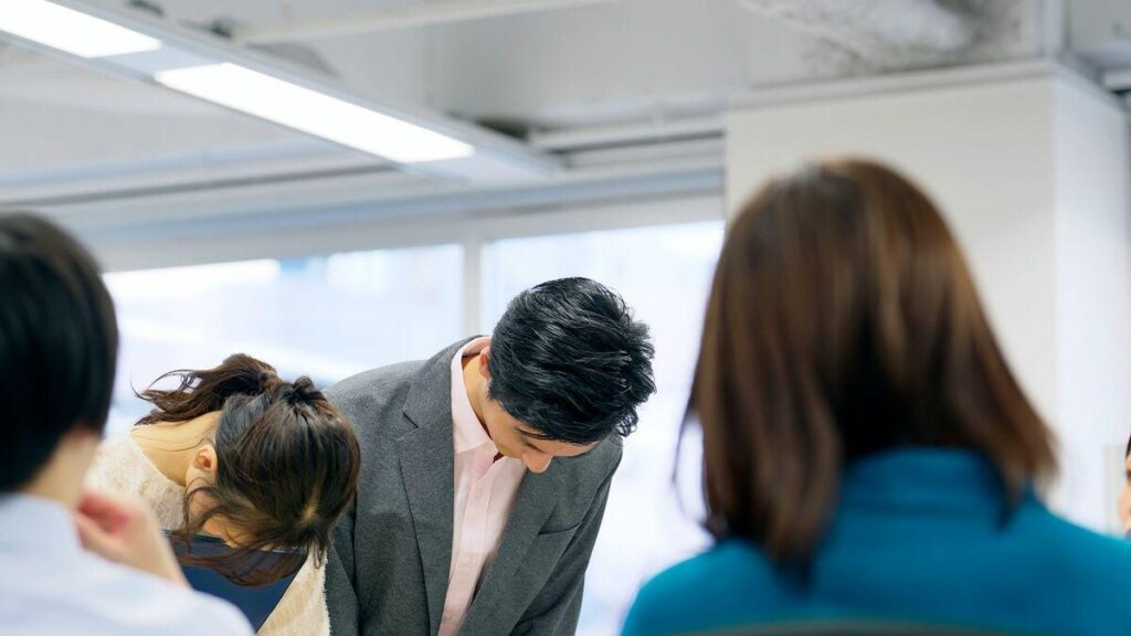 《若手の一言》で会議室が凍りつき商談即中止､顧客ゲキ切れ ｢AIで御社の課題を整理しました！｣｢分かりやすい資料を作りたかった･･･｣【ChatGPTは社内ツールではない】