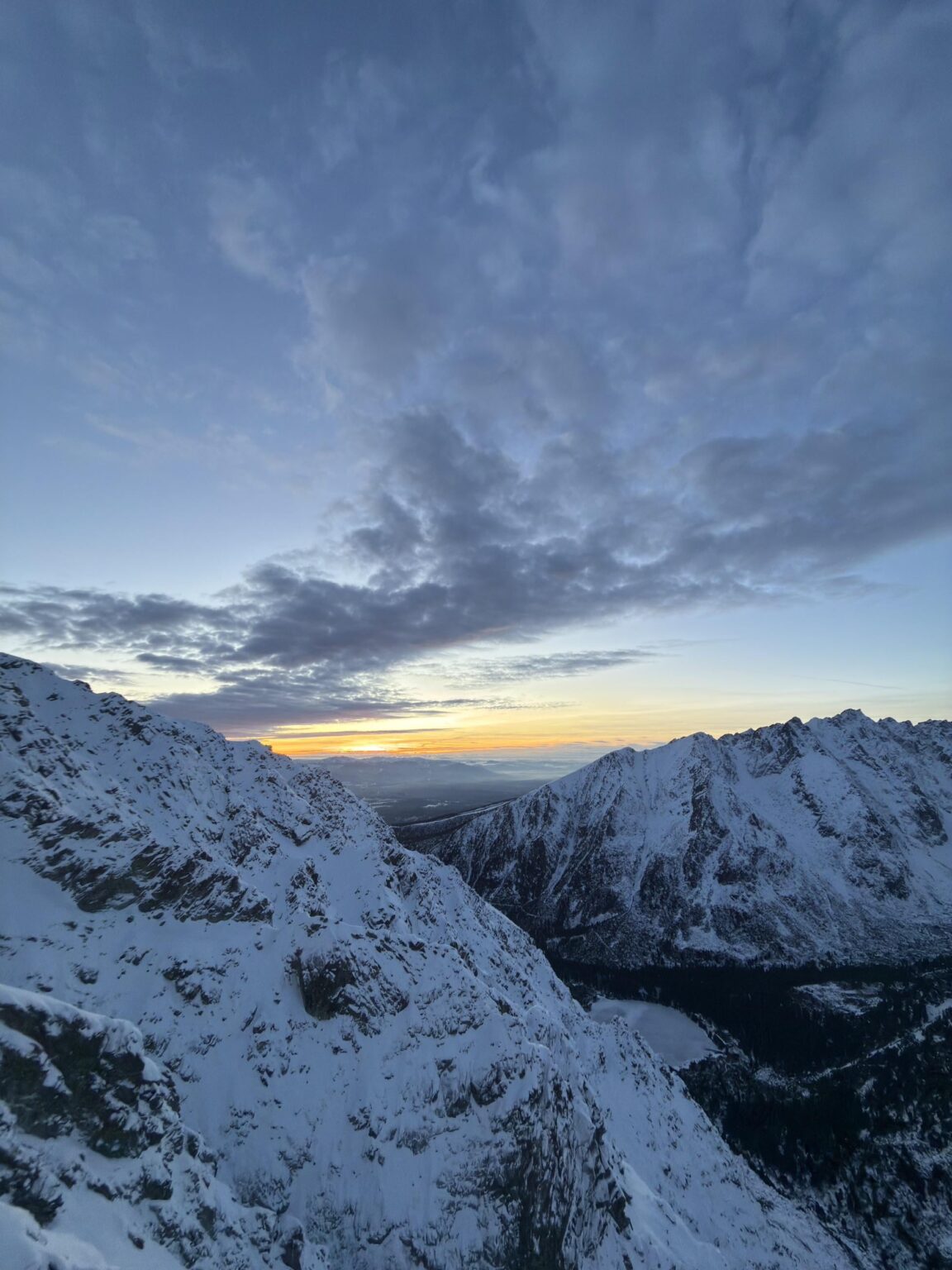 トゥプ登山中の夕日