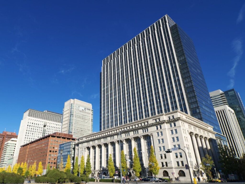 好き&行ってみたい「東京都のイルミネーション」ランキング！ 2位「明治安田ヴィレッジ丸の内 2025 Christmas Tree」、1位は？