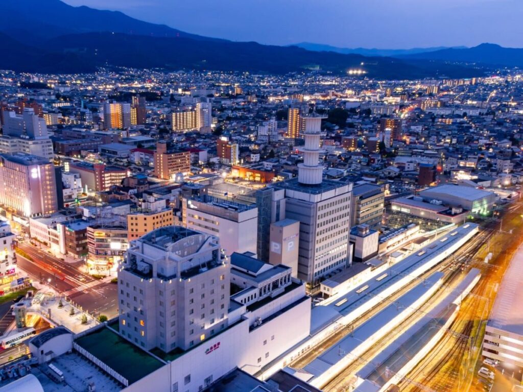 好き&行ってみたい「山形県の夜景スポット」ランキング！ 2位「霞城セントラル 展望ロビー」、1位は？ 【2025年調査】 | TRILL【トリル】