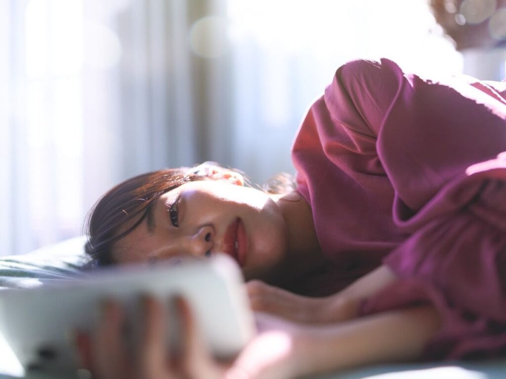 「実家から離れたくない」33歳フリーター女性、年収100万円。“甘えられる”金銭的事情とは？ - TRILL