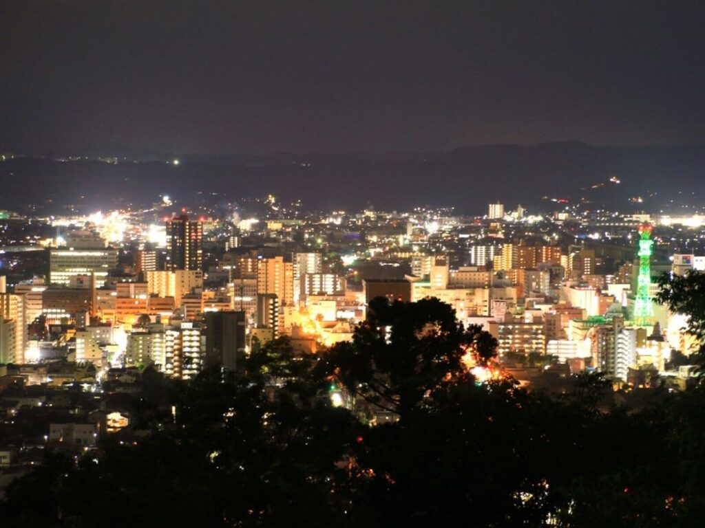 好き&行ってみたい「福島県の夜景スポット」ランキング！ 2位「信夫山 第一展望台」、1位は？ 【2025年調査】 | TRILL【トリル】