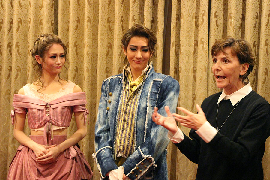 シモーネ氏（写真）とセバスチャン氏の温かい言葉に永久輝は喜びの表情を浮かべ、星空は感極まって涙ぐむ