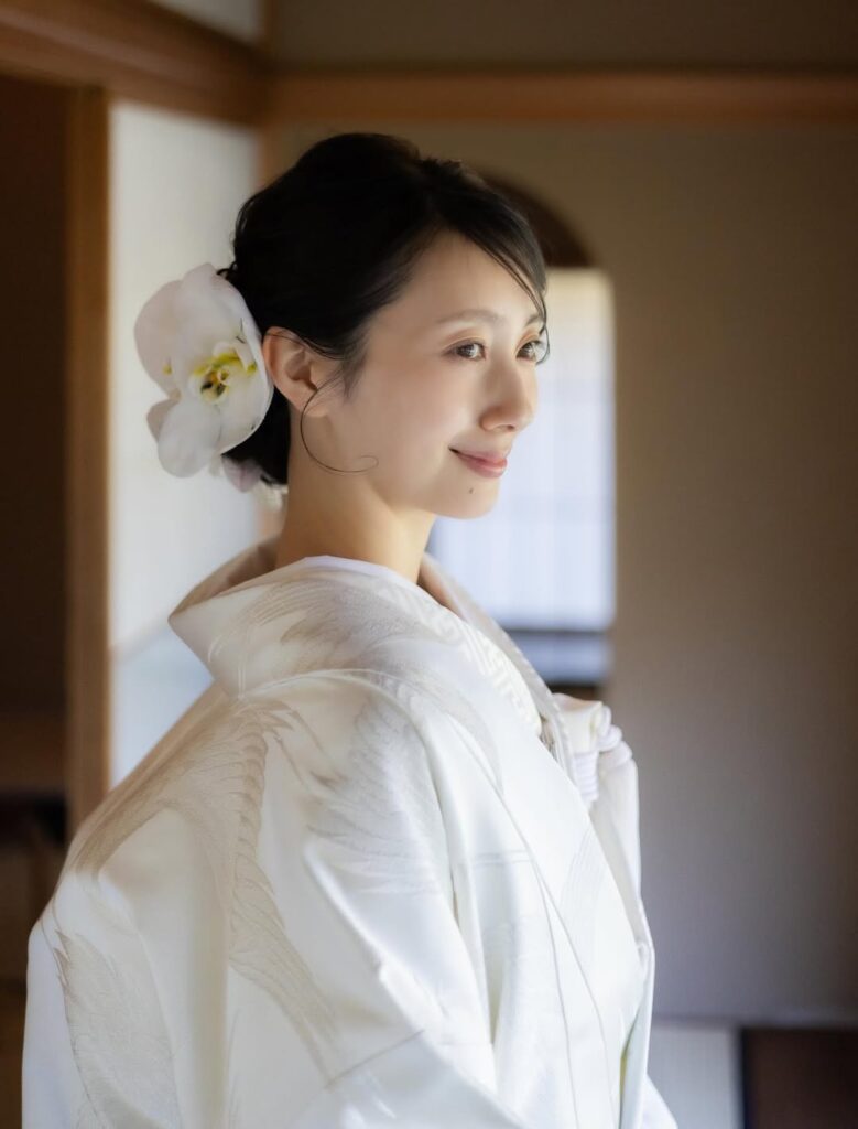 こんなの反則級…波瑠、凛とした白無垢姿を大公開 | 話題の投稿 | スポーツブル (スポブル)