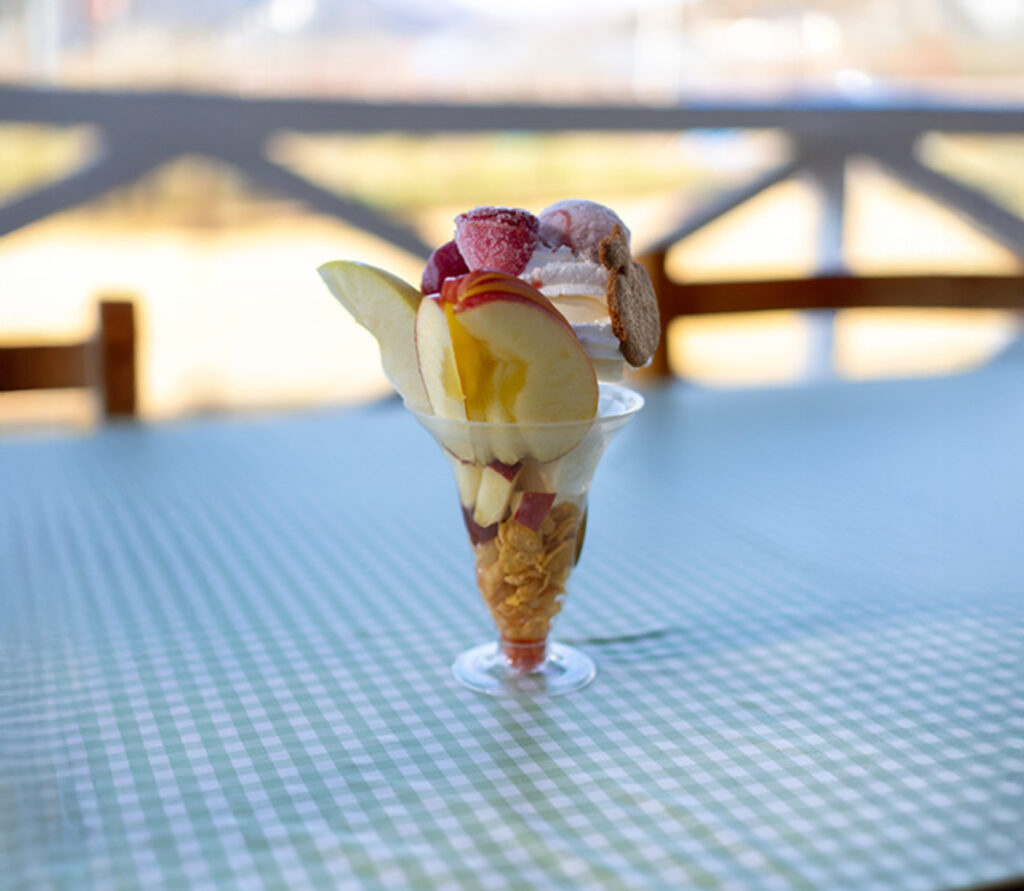 福島市飯坂・まるせい果樹園農家カフェ「森のガーデン」でりんごパフェを食べてきました - sunsun fineな日々