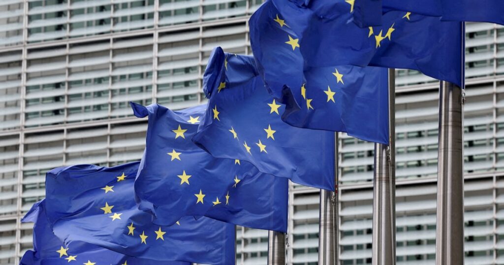 EU、エンジン車禁止を撤回へ 2035年以降も条件付き販売容認 - 日本経済新聞