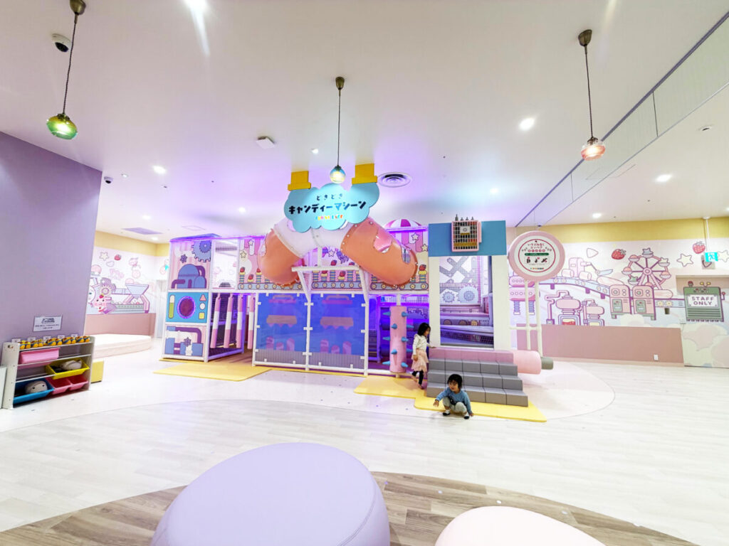 ららぽーとTOKYO-BAYにサクマ「いちごみるく」をテーマにした屋内パーク誕生 GiGOとコラボ「FUN VILLAGE in TOKYO-BAY」 ららぽーとTOKYO-BAYにサクマ「いちごみるく」をテーマにした屋内パーク誕生 GiGOとコラボ「FUN VILLAGE in TOKYO-BAY」