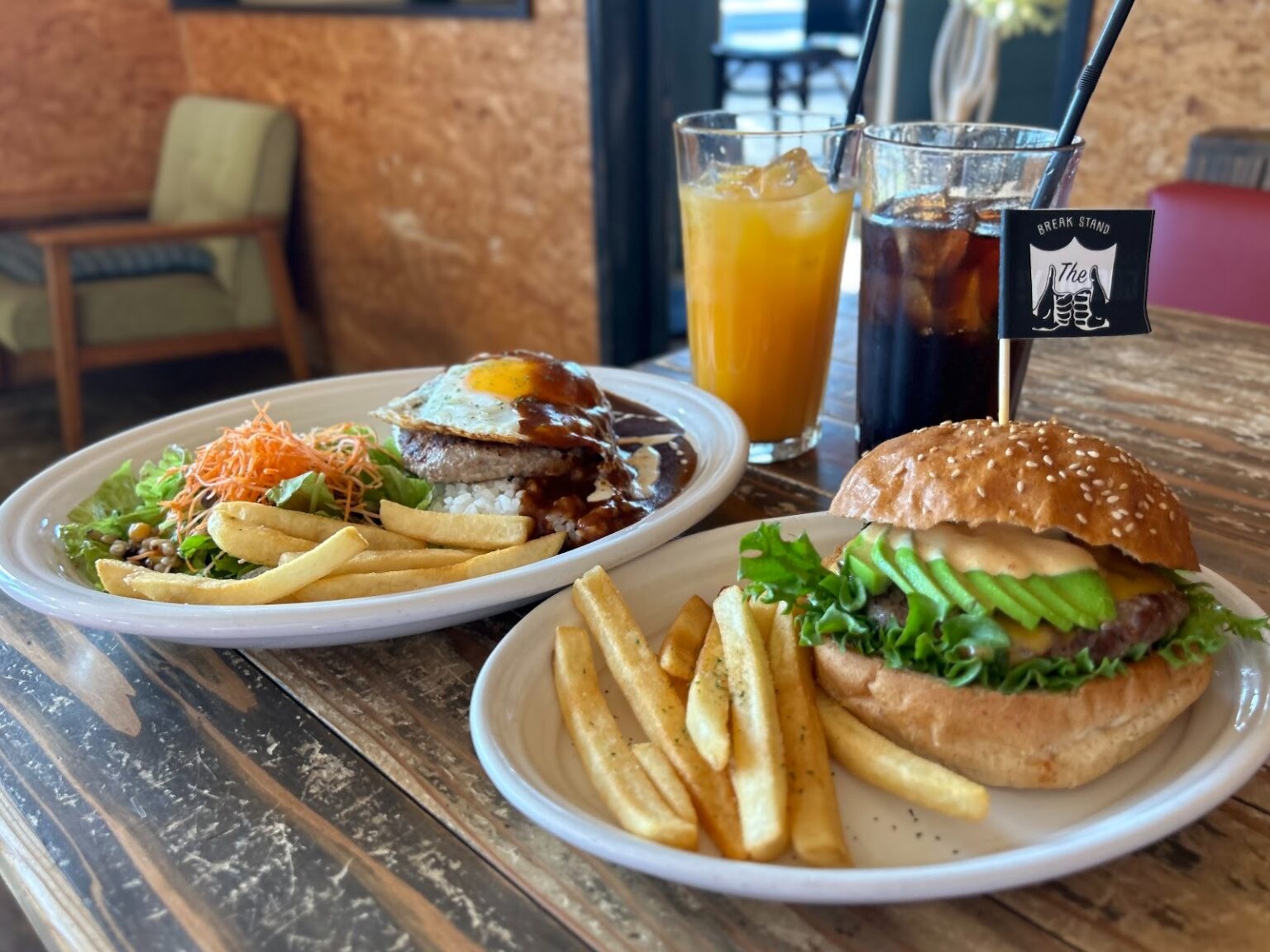 青島ドライブに寄りたい！まるで海外カフェ『the GOOD DAYS』で味わう非日常ランチ - 宮崎の”わたし時間”を彩るメディア「MONE（モネ）」