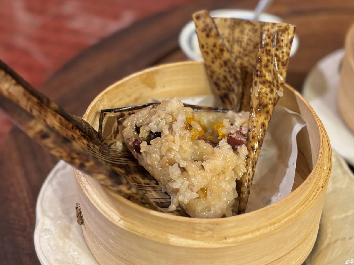 元町の隠れ家中華『紅宝石』の薬膳ランチ♪異国情緒漂う空間で“食で整う”体験 [画像]