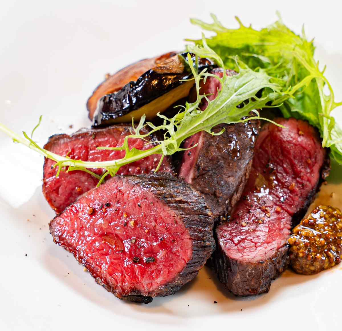 「鳥取県産A5ランク黒毛和牛のステーキ」