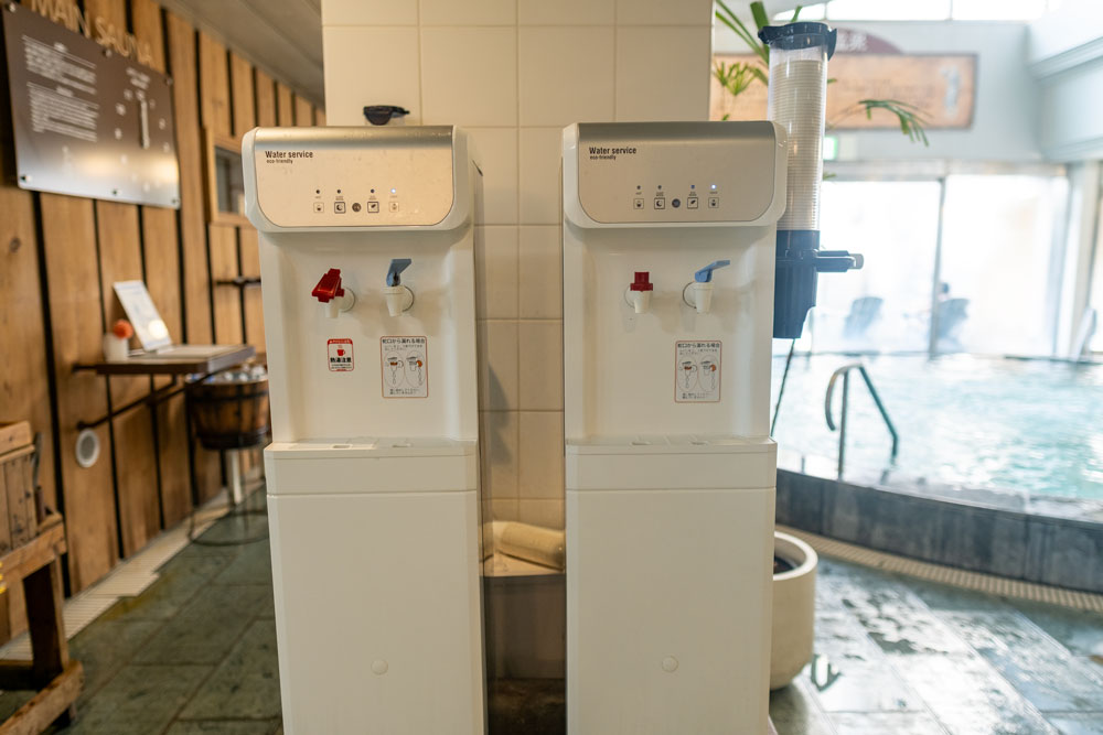 耐水性能が高いウォーターサーバーを使用しているから安全♪