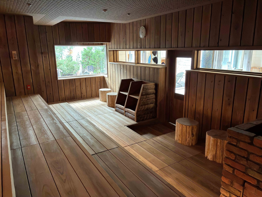 メインサウナ（メンズフロア）の内部