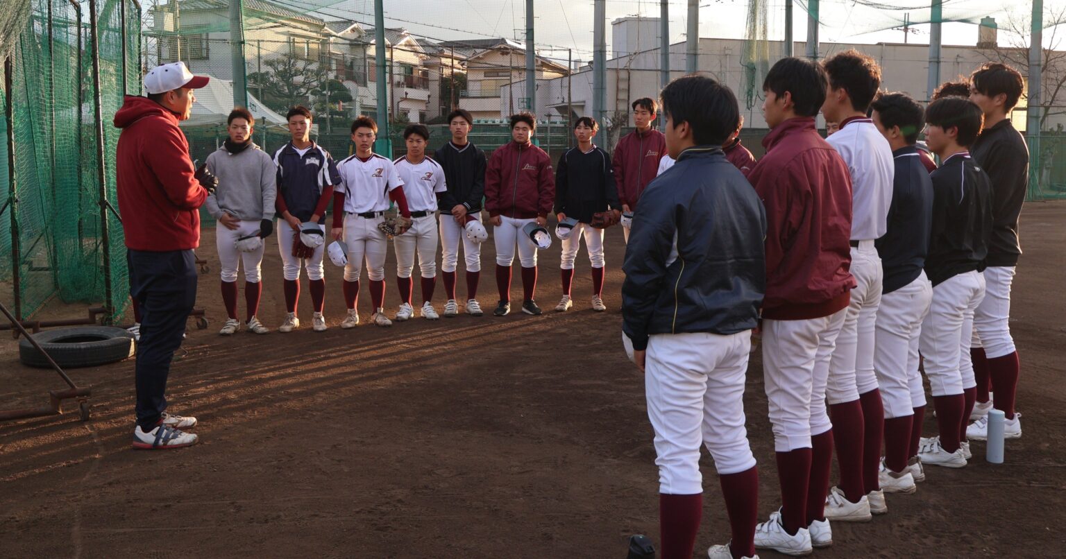 「気合いを入れ過ぎたらダメ」“部員はほとんど塾通い”大阪の公立進学校野球部が気付いた「強豪私学に勝つ」秘訣とは？「練習の工夫は…別にないです」 - 高校野球 - Number Web