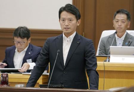 兵庫知事減給案、修正へ 漏えい「管理責任」追記 | | 全国のニュース 兵庫知事減給案、修正へ 漏えい「管理責任」追記 | | 全国のニュース
