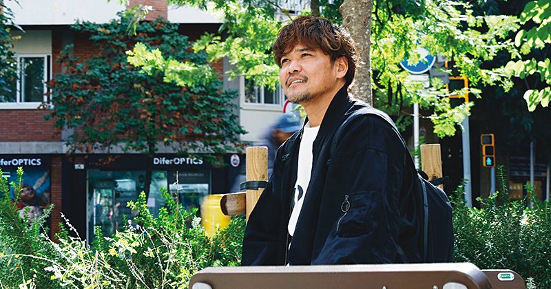 「スペインに住みたい！」息子たちの願いで‟バルセロナ移住”…大久保嘉人が明かす語学学校で‟猛勉強の日々”と大いなる目標「いま子供には言える。語学は絶対やっておけと」 | NumberPREMIER - ナンバープレミア