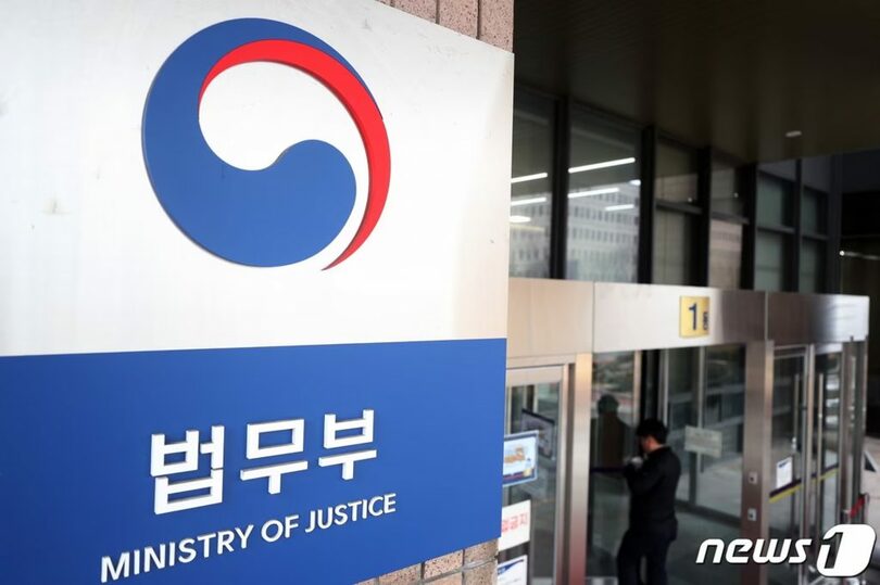 (c)news1