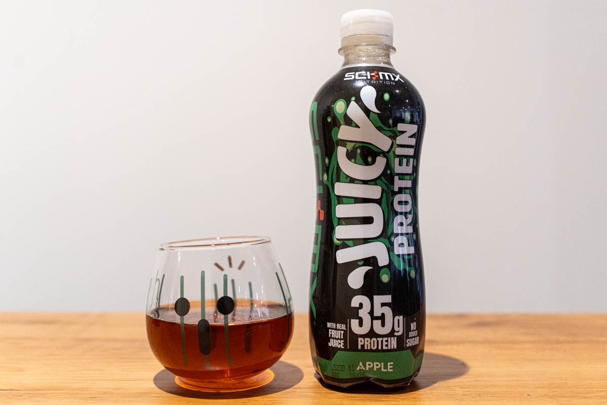 アップル味を試飲