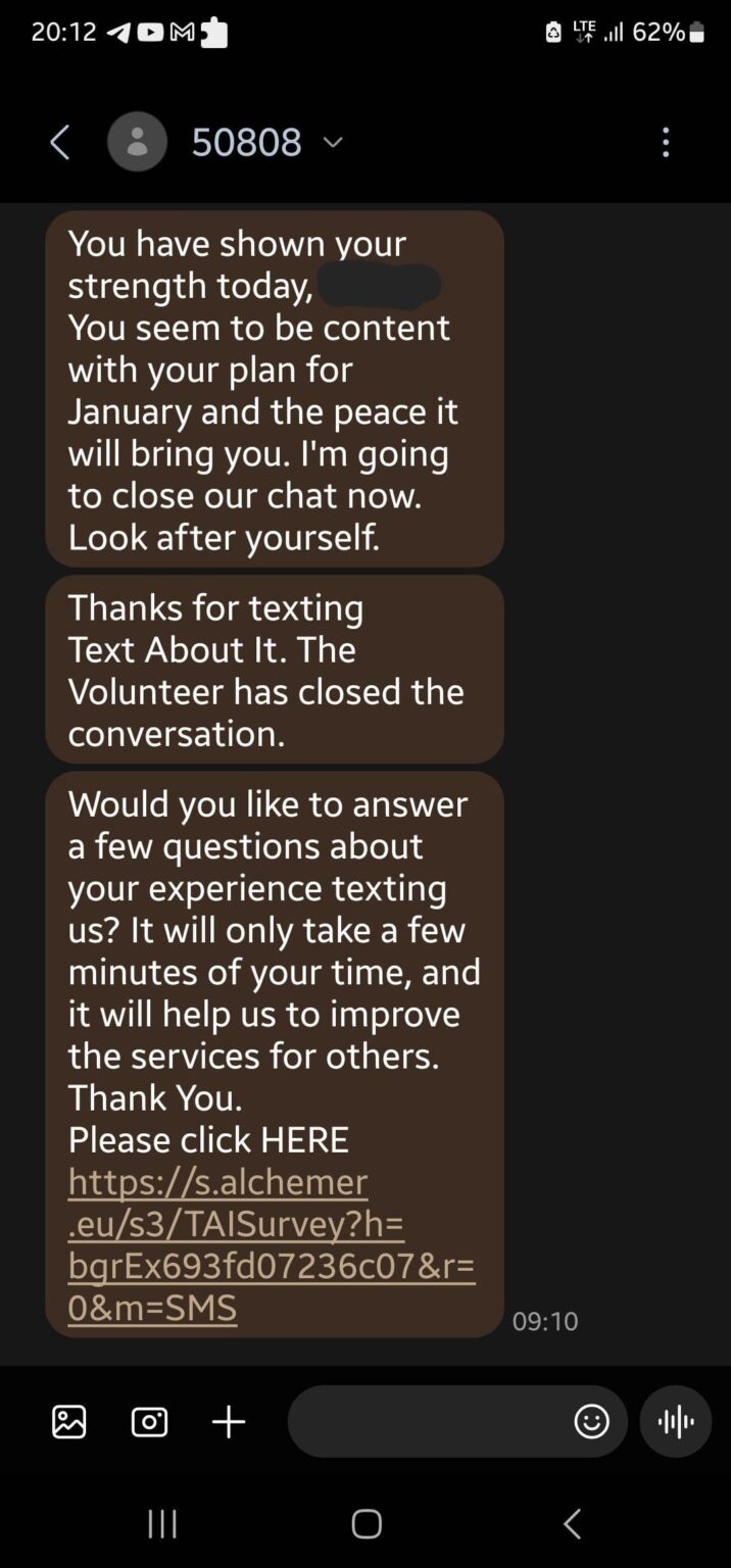 Spunouts のテキストサービスは AI ですか?これは、1月に自殺を計画している配偶者に対して彼女がどのように反応したかです。そうでない場合でも危険です