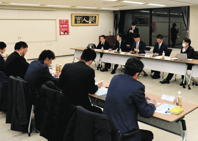 クマ対策や放棄地 JA青壮年と協議 自民県青年局