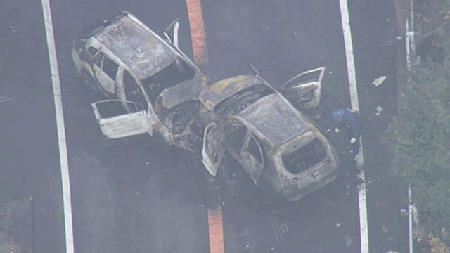 福岡県宮若市の県道で車3台絡む事故 うち2台から出火　高齢男性1人死亡、子ども含む男女6人搬送