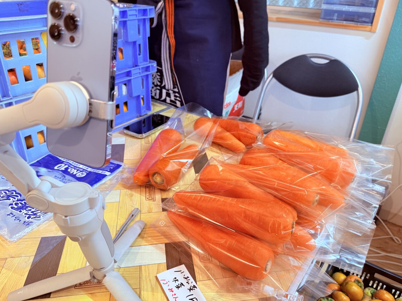 2025年10月20日に高知市高須にオープンした”ユニークな八百屋”「森尾商店」の店内の様子